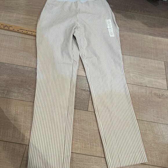 A NEW DAY WOMENS TAN WHITE STRIPE PANTS NEW SIZE 6 SIDE ZIP CLOSURE SKINNY ANKLE - Picture 1 of 13